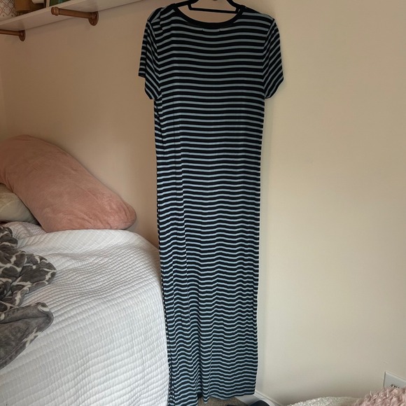 Michael Kors Women's Striped Maxi Dress, Casual, T-Shirt Style, Lightweight - Picture 5 of 8